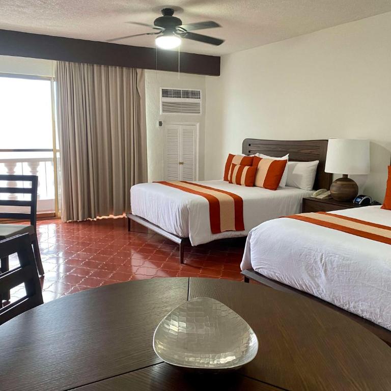 Costa Sur All Inclusive Classico Collection by Sonesta - Deluxe 2 Queens Oceanfront - 3