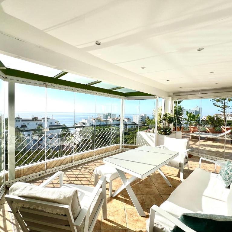 Mi Capricho beachfront penthouse with terrace and sea view - Apartamento de 3 dormitorios con vistas al mar - 2