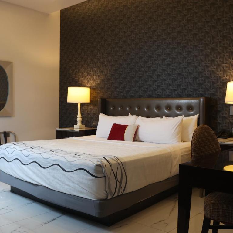 Hotel Wellintown - Deluxe Room - 1