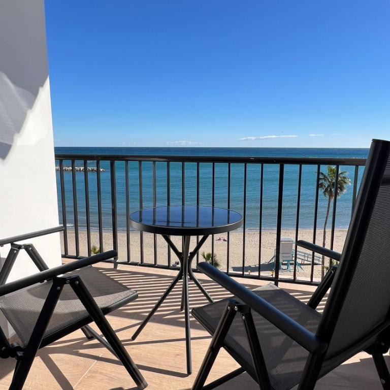 Amazing Beachfront Views - 3 Bedrooms Apartment - Apartamento de 3 dormitorios - 31