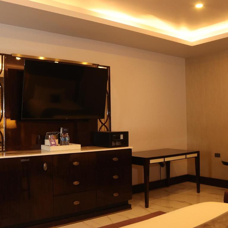 Hotel West Plaza - Habitación Doble Deluxe - 2 camas - 12