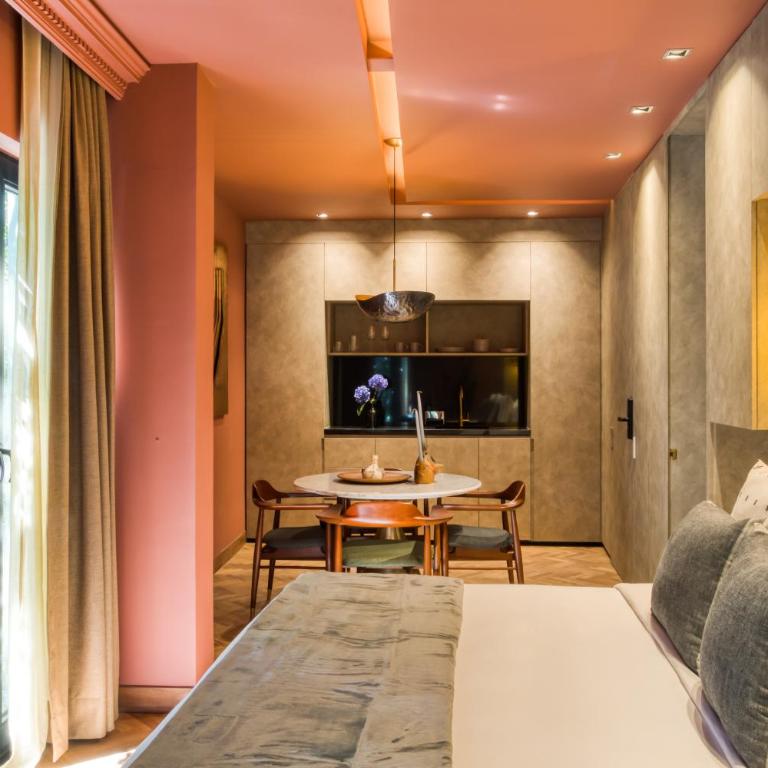 El Alfonsa - Suite with Balcony - 2