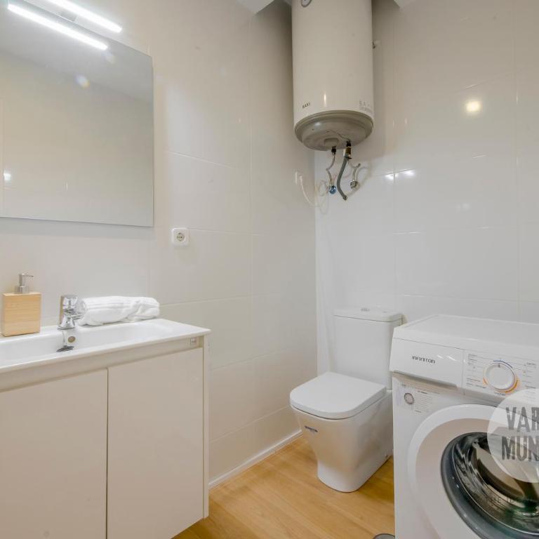 Tu ventana a Madrid para 3, conoce Carretas 25 - Studio - 21