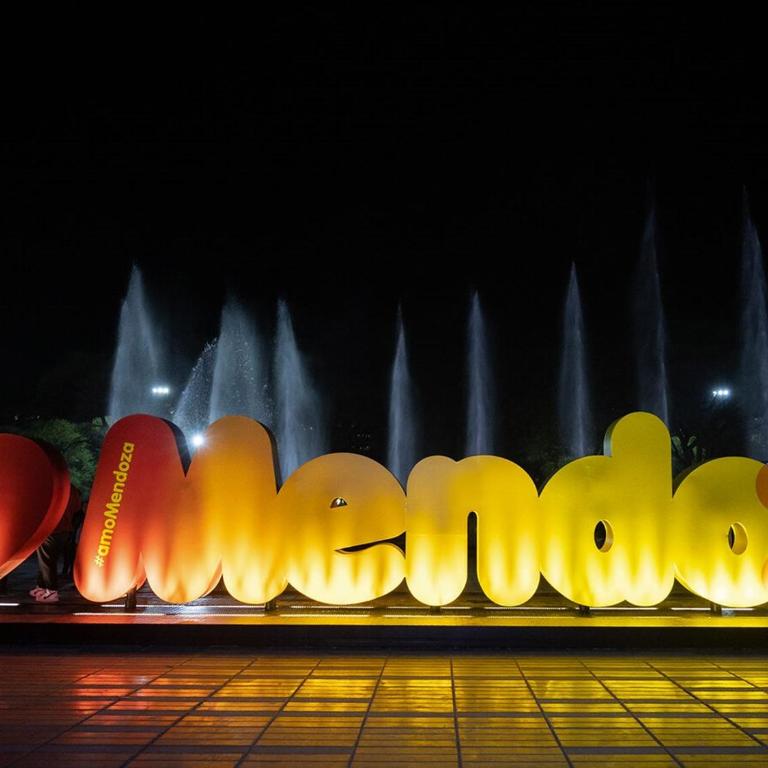 Pleno Centro Peatonal Hermoso y Luminoso Departamento - Apartamento de 2 dormitorios - 28