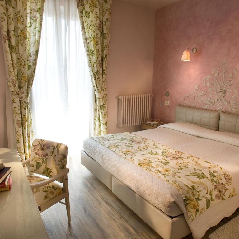 Hotel Serenella - Camera Matrimoniale Comfort con Balcone - 3