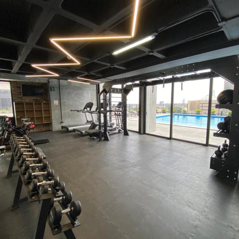 Lux 2 bedroom apartment, swimming pool, gym and free parking spot in Macro Plaza area - Two-Bedroom Apartment - 41