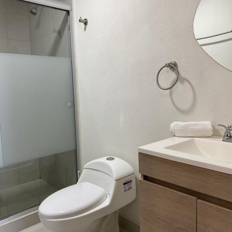 Lux 2 bedroom apartment, swimming pool, gym and free parking spot in Macro Plaza area - Two-Bedroom Apartment - 26