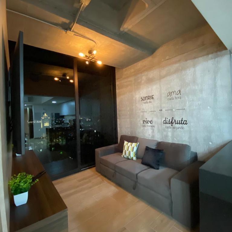 Lux 2 bedroom apartment, swimming pool, gym and free parking spot in Macro Plaza area - Two-Bedroom Apartment - 18