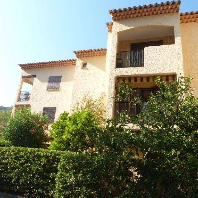 LE LAVANDOU ST CLAIR STUDIO 300 m de la PLAGE parking - Estudio - 6
