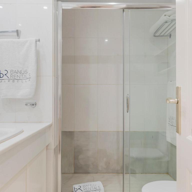 Espacioso y encantador apartamento en las gaviotas - Three-Bedroom Apartment - 25
