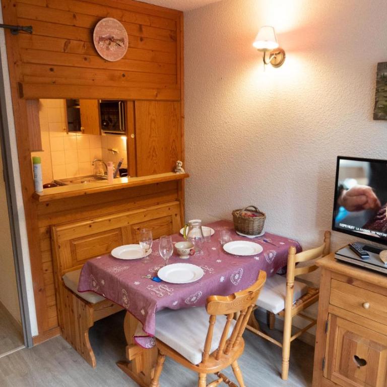 Magnifique studio au pied du télécabine d'Arrondaz et des pistes de ski - Apartamento de 2 dormitorios - 7