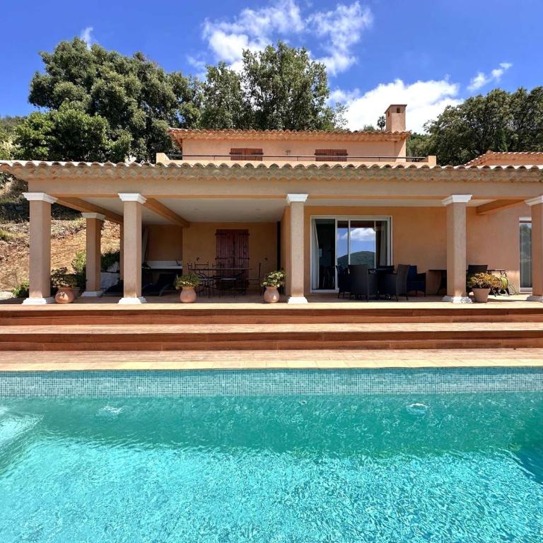 Villa Blue Hill pour 6 personnes avec piscine privée et vue mer à La Londe-Les-Maures - Casa Vacacional de 3 dormitorios - 3