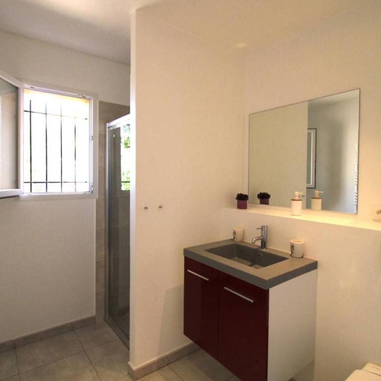 Villa Blue Hill pour 6 personnes avec piscine privée et vue mer à La Londe-Les-Maures - Casa Vacacional de 3 dormitorios - 12