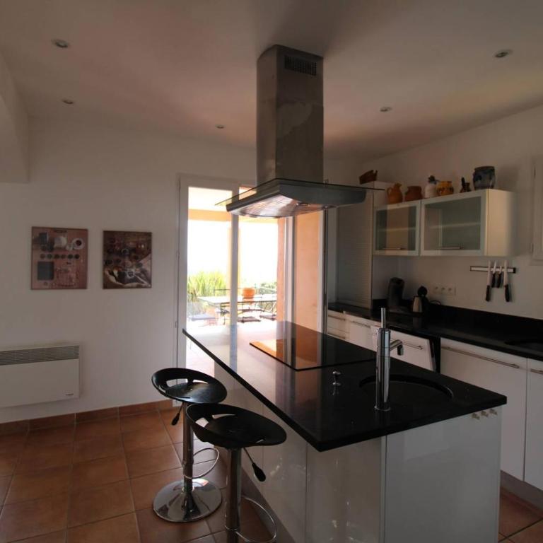 Villa Blue Hill pour 6 personnes avec piscine privée et vue mer à La Londe-Les-Maures - Casa Vacacional de 3 dormitorios - 15