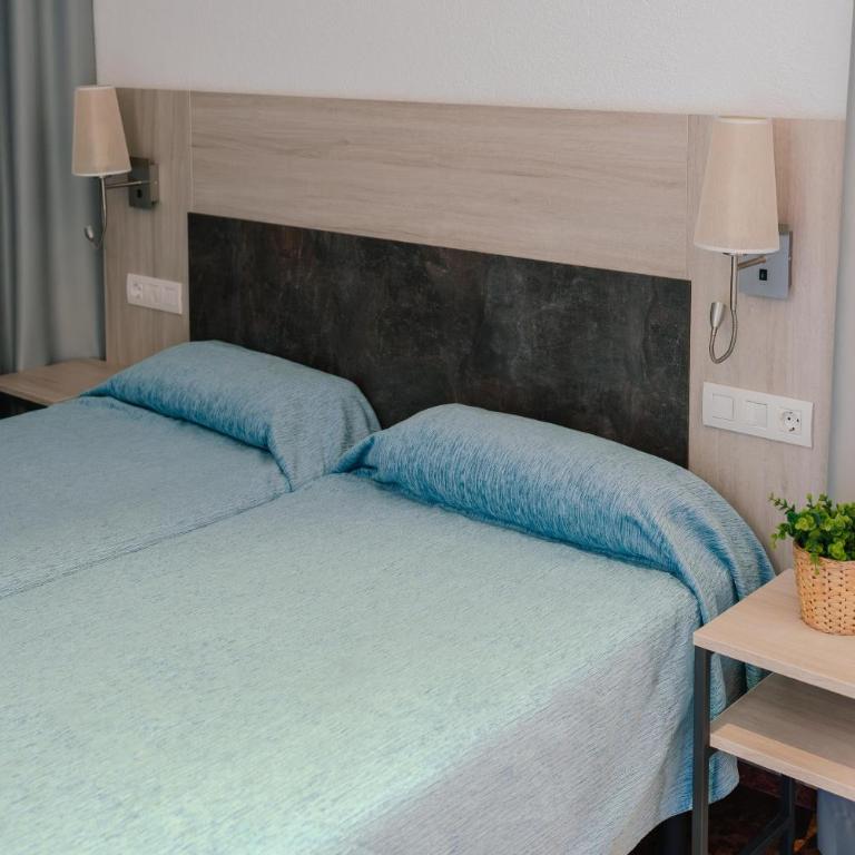 Port Europa - Habitación Triple - 5