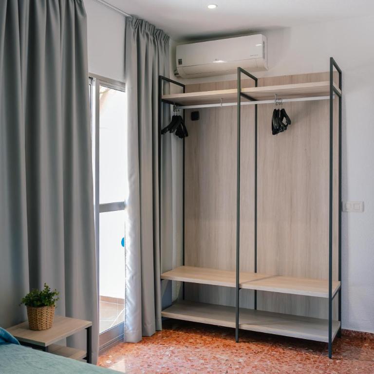 Port Europa - Habitación Triple - 6