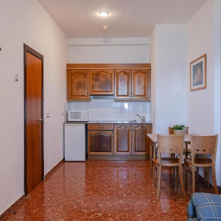Port Europa - Apartamento de 1 dormitorio con vistas al mar (2 adultos) - 10