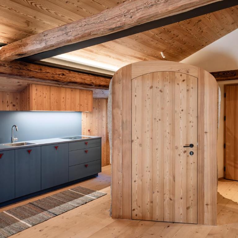OBERBUCHFELDER historic farmhouse - Deluxe Two-Bedroom Apartment - 6