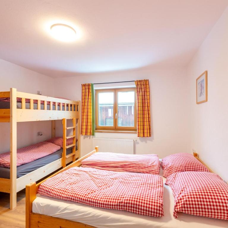 Farmhouse in Bramberg with Sauna & Ski Access - Ferienhaus mit 6 Schlafzimmern - 5