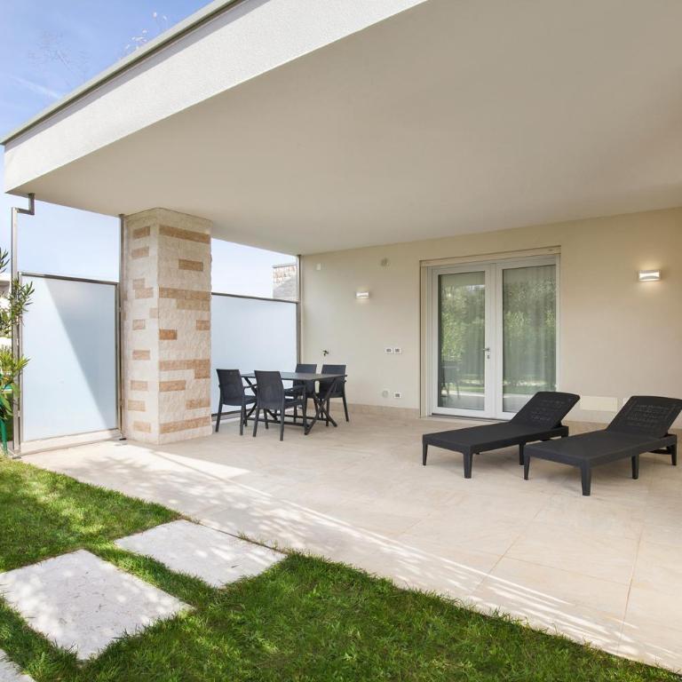 Villa Manzoni Apt 3 - One-Bedroom Apartment - 5