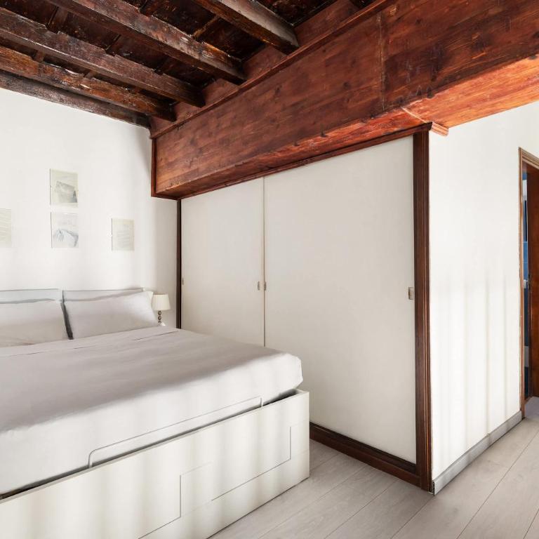 Navona Charming Apartment by Romeloft - Appartamento - 9