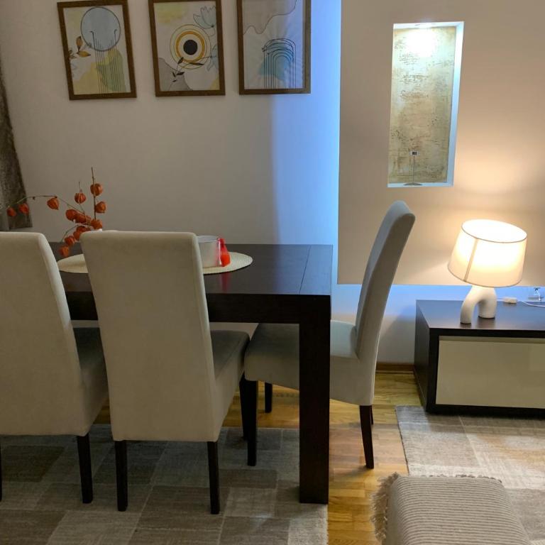 Beli Apartman u Zlatiborskim konacima Bele vode bb - Apartman sa Balkonom - 9