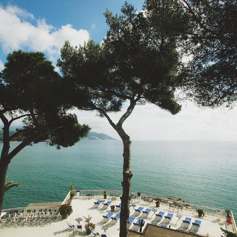 Hotel Arc En Ciel - Camera Tripla con Vista Mare - 1