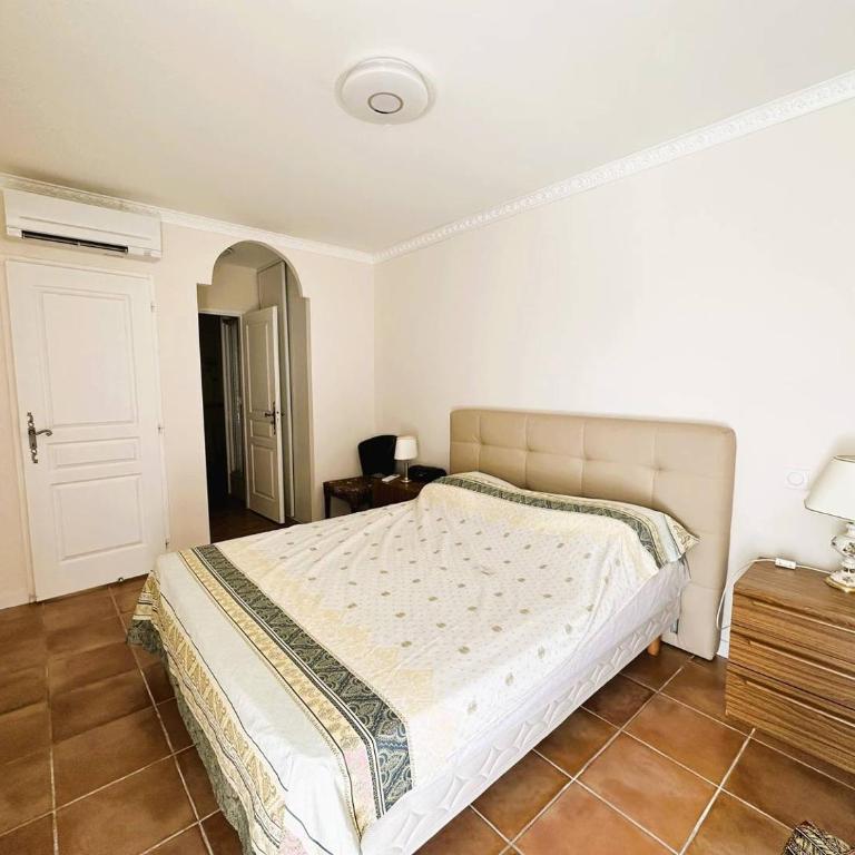 Villa Myosotis pour 8 personnes avec piscine chauffée et vue mer à La Londe-Les-Maures - Maison 4 Chambres - 21