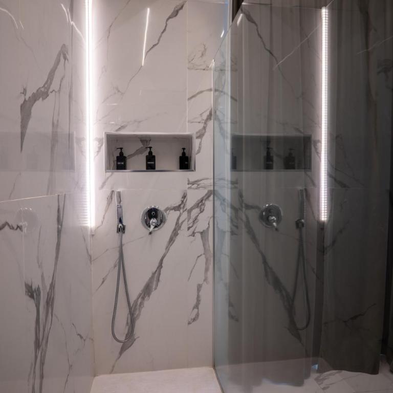Enjoyhousebracciano suite1 - Appartamento con 1 Camera da Letto - 21