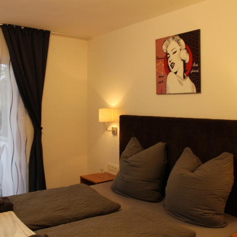 Burghotel - Das Original - Doppelzimmer mit Balkon - 6