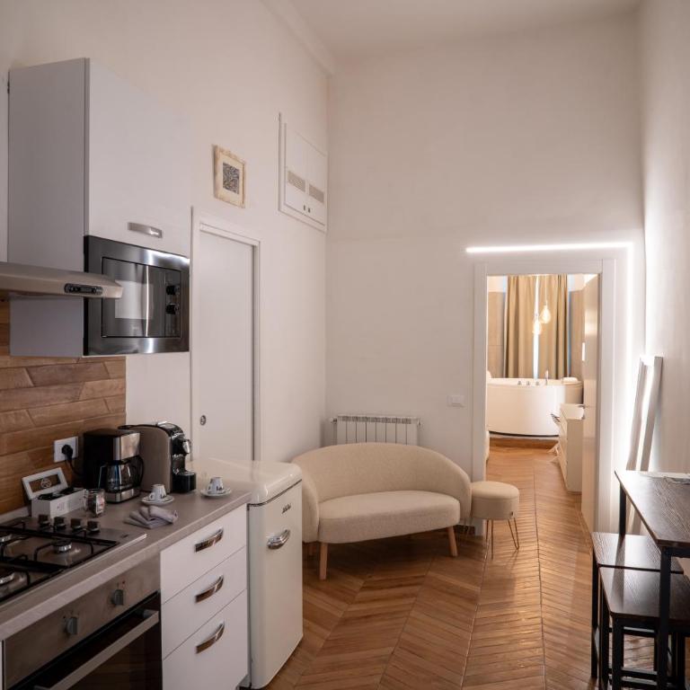 Enjoyhousebracciano suite2 - Suite Deluxe con Vasca Idromassaggio - 7
