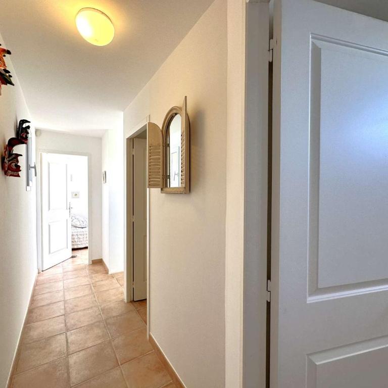 Villa Verde climatisée pour 10 personnes avec piscine chauffée et vue mer à La Londe les Maures - Maison de Vacances - 22
