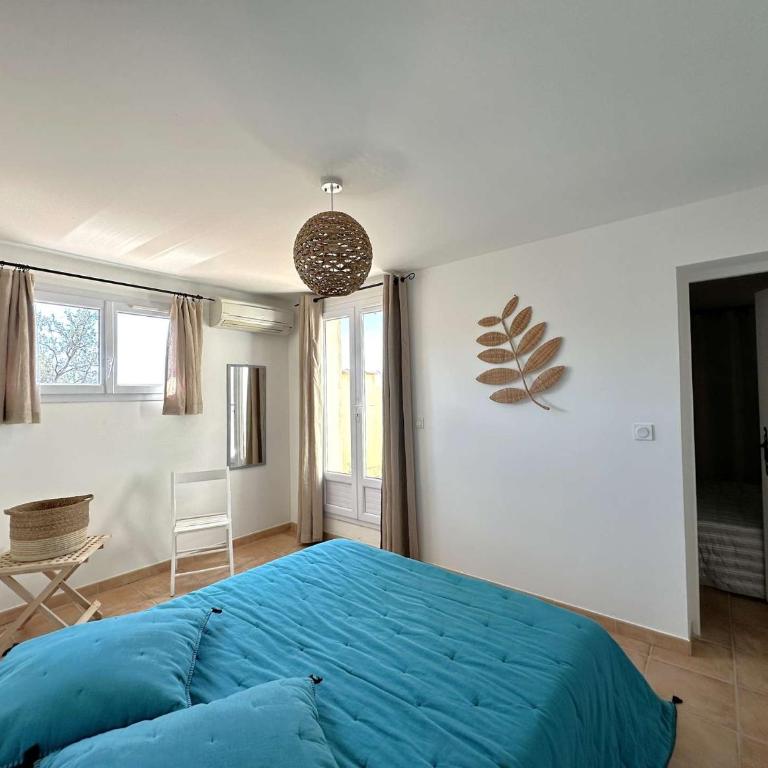 Villa Verde climatisée pour 10 personnes avec piscine chauffée et vue mer à La Londe les Maures - Maison de Vacances - 30