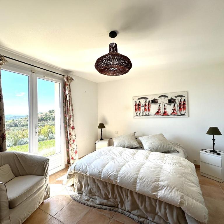 Villa Verde climatisée pour 10 personnes avec piscine chauffée et vue mer à La Londe les Maures - Maison de Vacances - 17