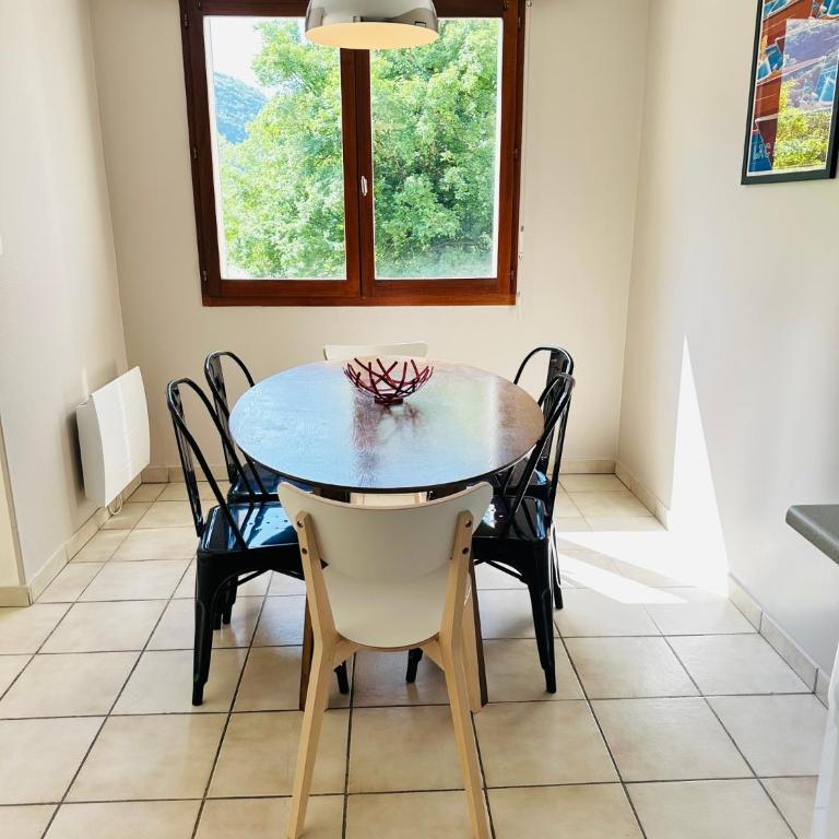 Bel appart tout confort - Apartment mit Blick auf die Berge - 11