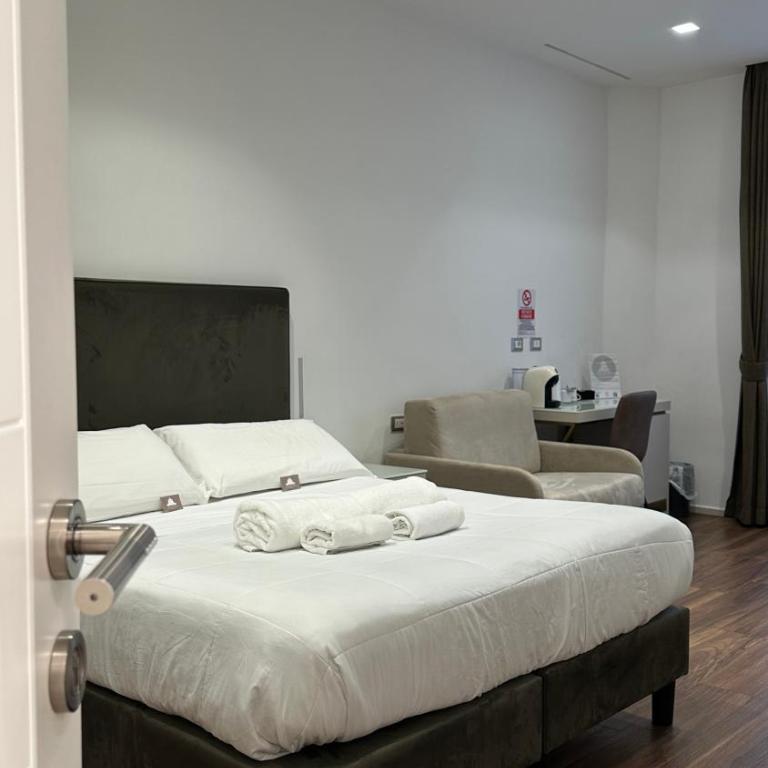 AngelicaHome Roma - Twin Room - 6