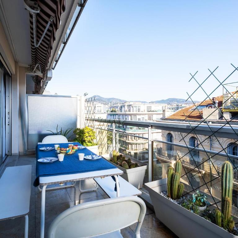 LE FRANCIA II AP4197 By RIVIERA HOLIDAY HOMES - Appartement avec Terrasse - 1