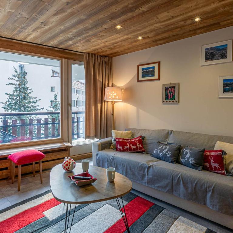 Spacieux duplex 3P avec wifi et balcon sud, parking inclus, près des pistes à Val-d'Isère - FR-1-694-27 - Apartment - 8