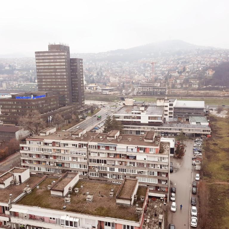 Room near University Campus in Sarajevo - Rooms Sarajevo - Dvokrevetna Soba sa Bračnim Krevetom i Zajedničkim Kupatilom - 7
