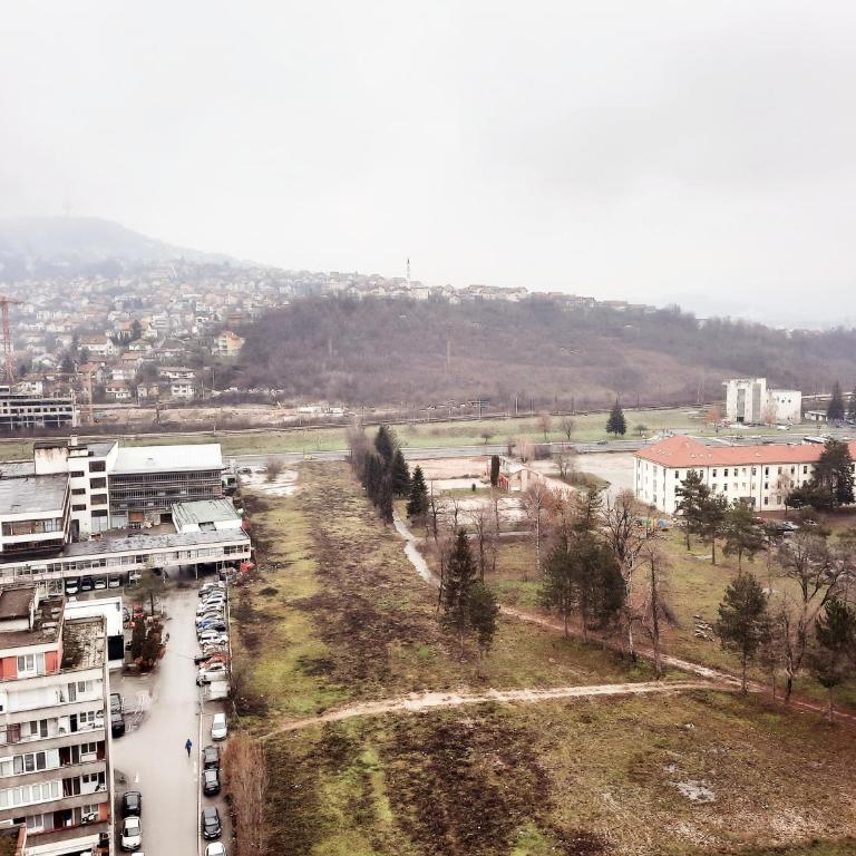 Room near University Campus in Sarajevo - Rooms Sarajevo - Dvokrevetna Soba sa Bračnim Krevetom i Zajedničkim Kupatilom - 6