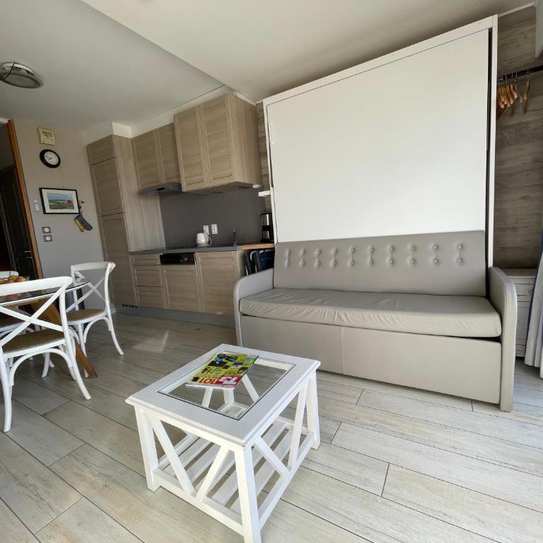 Studio Flobart - Studio with Sea View - 13