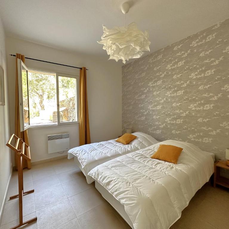Villa Les Romarins pour 8 personnes avec vue mer panoramique et piscine chauffée à La Londe-les-Maures - Maison de Vacances 4 Chambres - 24