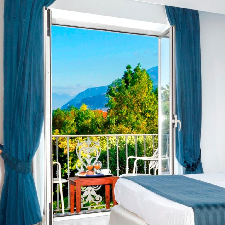 Atlantic Palace Hotel - Camera Matrimoniale con Balcone e Vista Mare - 3