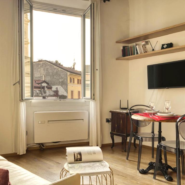 Just Urban Stays - Bright Penthouse - Heart of Milan 10 min to Duomo - Appartamento con 1 Camera da Letto - 1