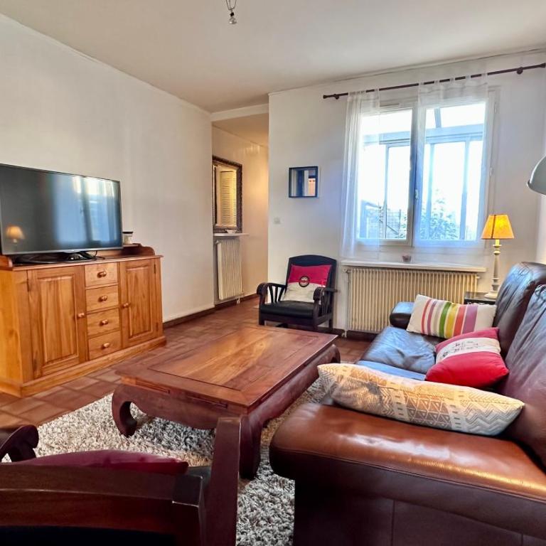 Villa Camélia YourHostHelper - Maison 3 Chambres - 2