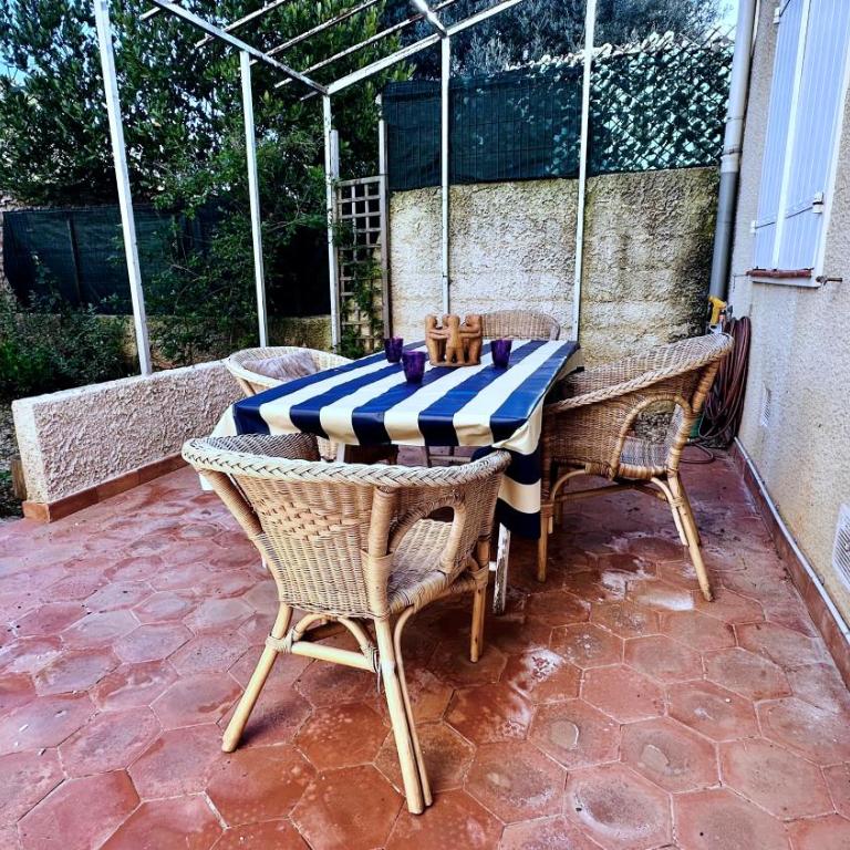 Villa Camélia YourHostHelper - Maison 3 Chambres - 9