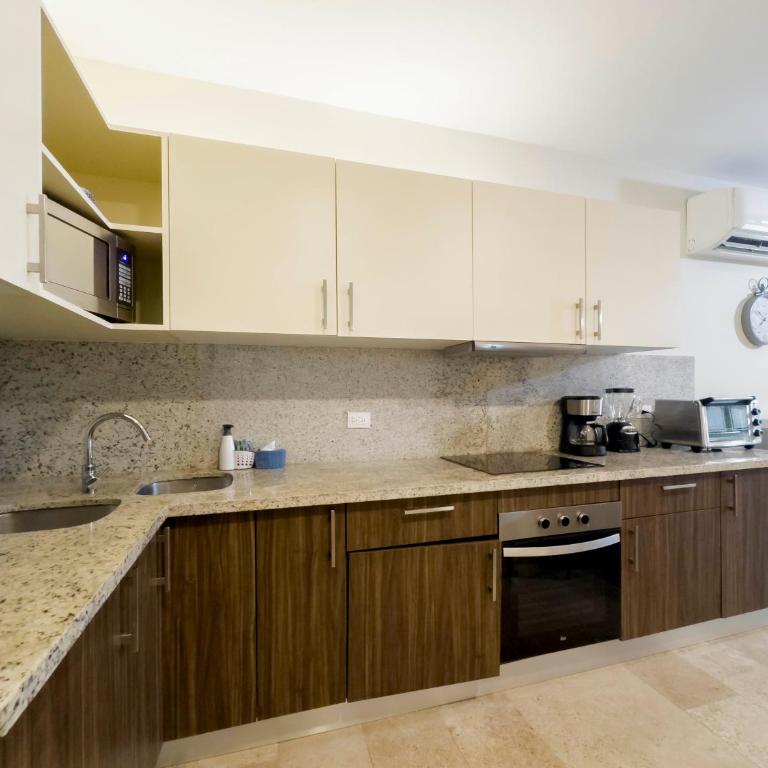 Stylish 2Bed,2Bath-Condo Near Beach - 6 Guests - Apartamento de 2 dormitorios - 27