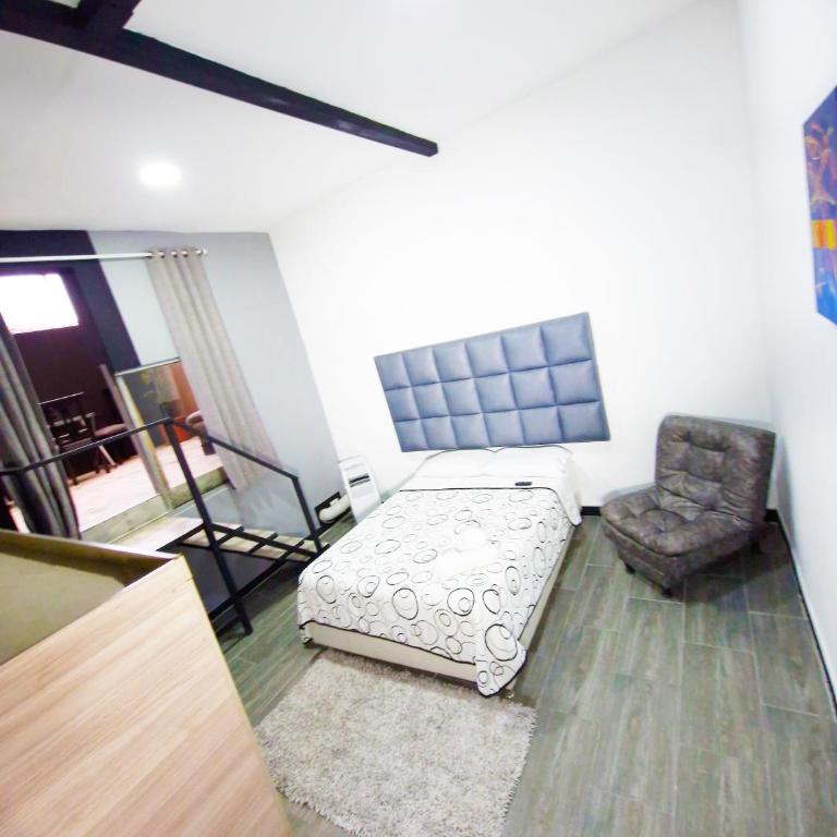 Urban 8 Bedrooms Apartment at Poblado - Apartment - 10