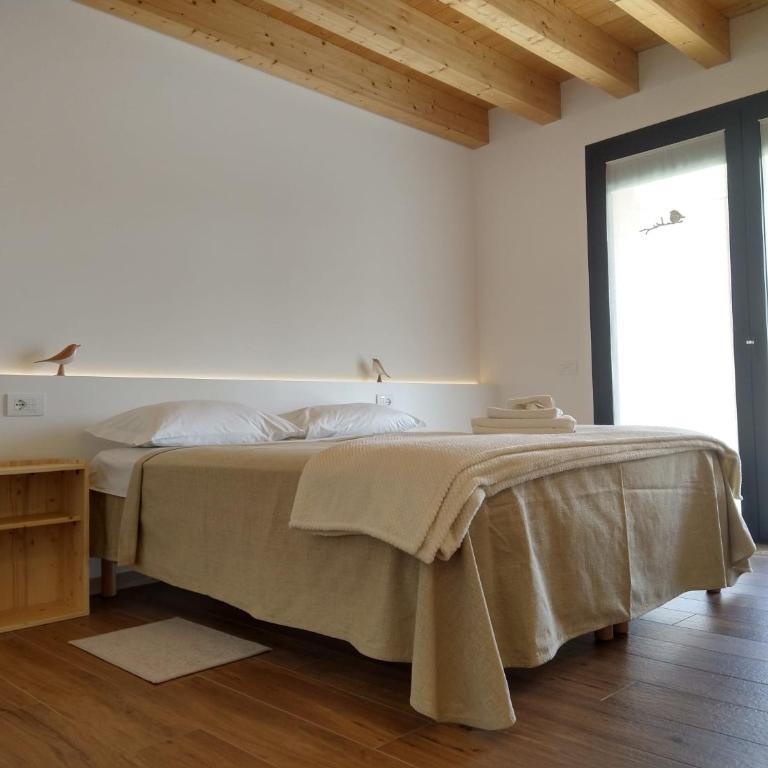 Agriturismo Verdecielo - Camera Matrimoniale con Vista Giardino - 5