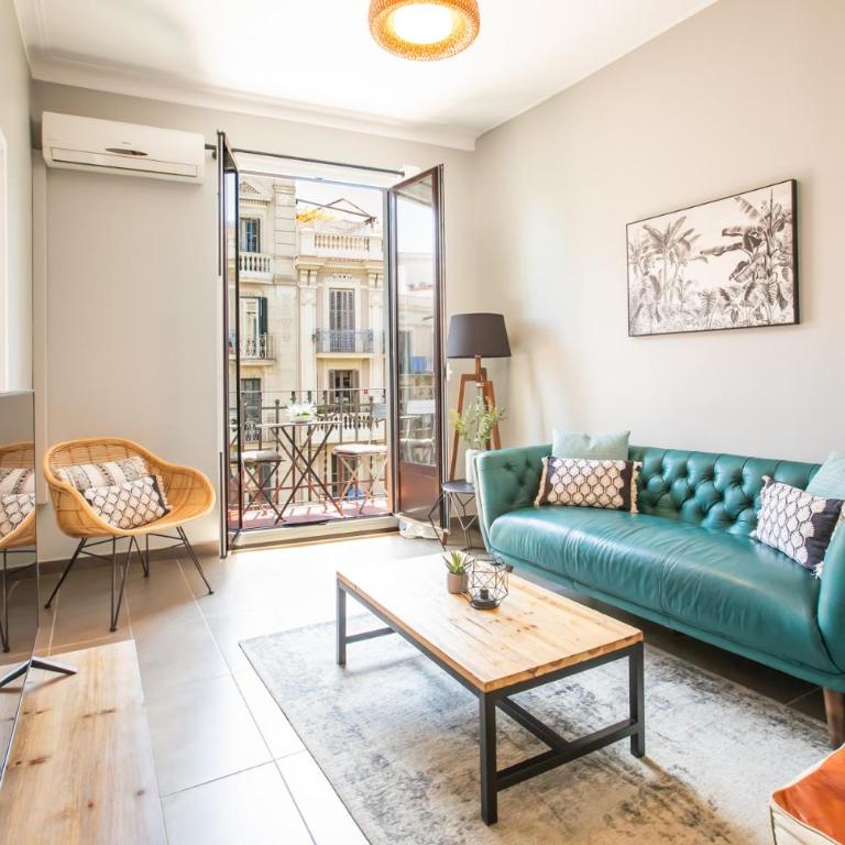 33MAL1082- Big 2BR apartment near Sagrada Familia - Two-Bedroom Apartment - 2